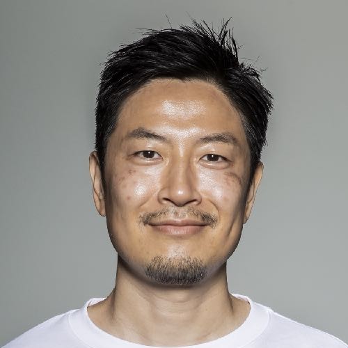 進藤貴史